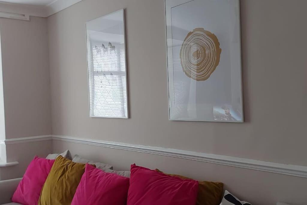Beautiful Bright Three Bedroom House In Brighton And Hove With Free Parking Esterno foto